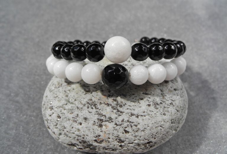 Black Onyx: Understanding the Power of this Protective Crystal
