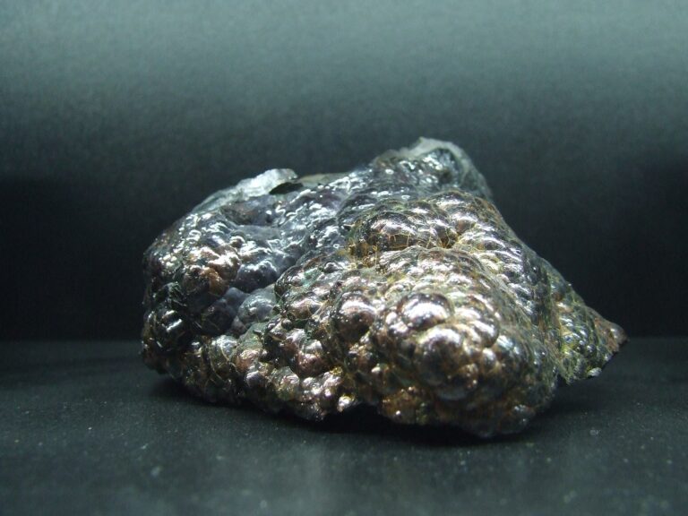 Unlock the Power of Hematite Crystals to Improve Circulation!