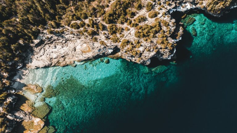 Aquamarine: More Than Just a Beautiful Gemstone - Its Healing Properties Explained