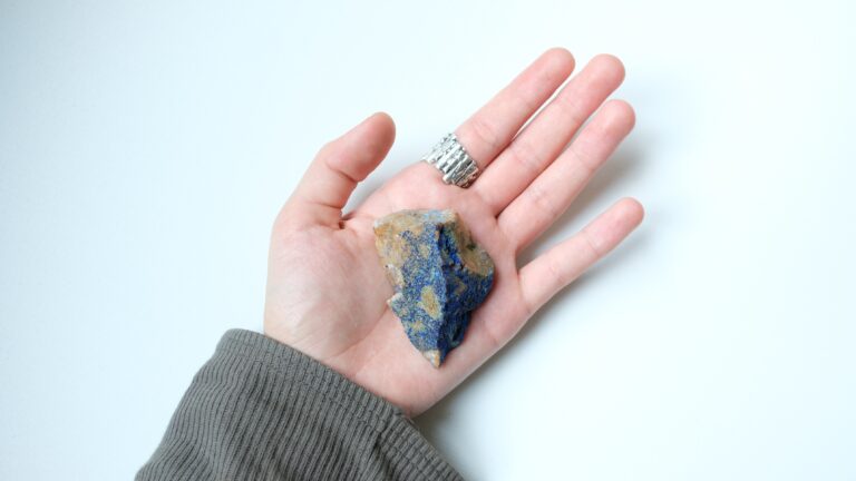 Experience the Benefits of Azurite: Mind-Body Connection, Focus and More