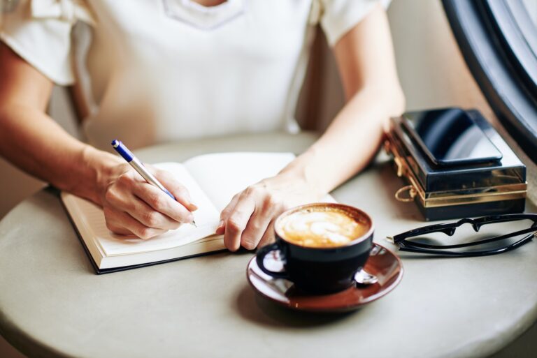 20 Gratitude Journal Prompts to Cultivate Appreciation for Life